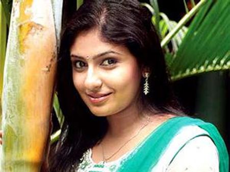 അങ്കിള്‍ ബണ്‍ ഗേള്‍ 916ല്‍