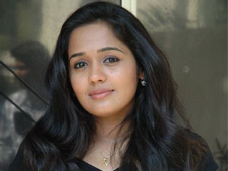 എന്റെ കല്യാണം നാട്ടുകാര്‍ തീരുമാനിക്കേണ്ട-അനന്യ