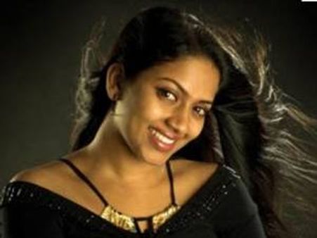 ആസിഫിന്റെ അമ്മയായി മല്ലിക