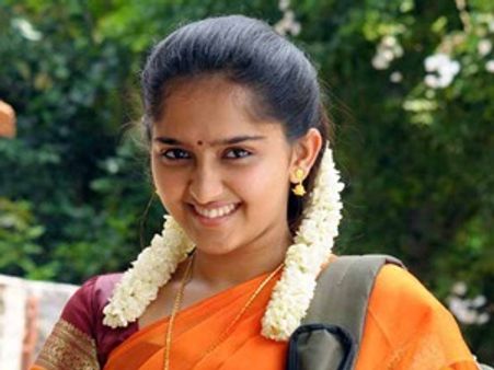 സനുഷ ഭാഗ്യമുള്ള താരം