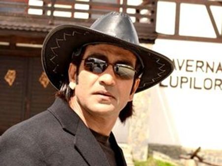 സുധീര്‍ അശ്ലീല സന്ദേശവും അയച്ചെന്ന് നടി പ്രിയ