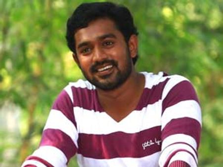 ആസിഫിന്റെ വധു സിനിമയില്‍ നിന്നോ?
