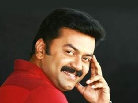 വില്ലനില്‍ നിന്ന് നായകനിലേക്ക്