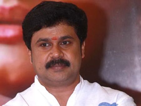 വാക്കുപാലിച്ചത് ദിലീപ് മാത്രം