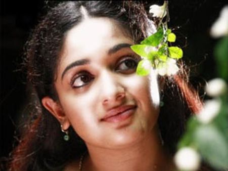 കാവ്യയെ ഇഷ്ടമാണെന്ന് യുവനടന്‍