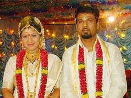 വിവാഹമോചനത്തിനൊന്നുമില്ലെന്ന് രംഭ