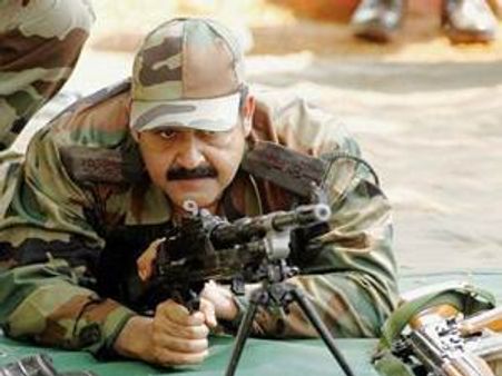 മോഹന്‍ലാല്‍ വീണ്ടും ആര്‍മി ക്യാമ്പില്‍