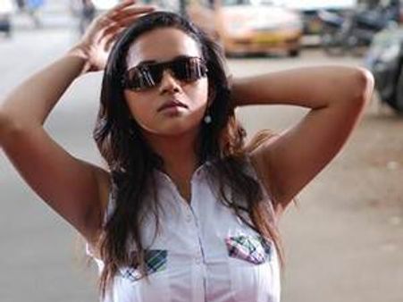 ഭാവനയുടെ കത്തിയ്ക്കല്‍ കഴിഞ്ഞോ?