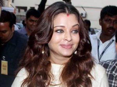 എച്ച്‌ഐവിയ്‌ക്കെതിരെ പൊരുതാന്‍ ഐശ്വര്യയും