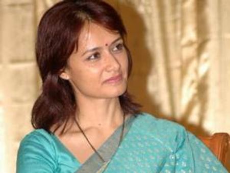 നടി അമല അറസ്റ്റില്‍