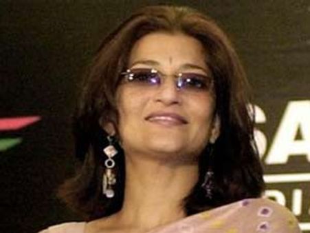 ഐറ്റം ഡാന്‍സുമായി സരികയും