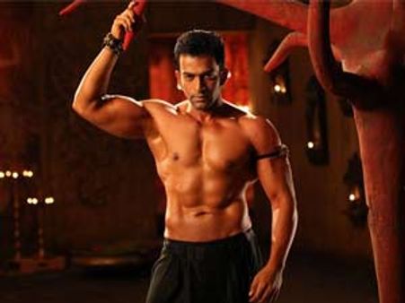 പൃഥ്വി കറുത്ത സല്‍മാന്‍!!