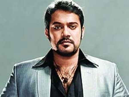 ഹിറ്റ്‌ലിസ്റ്റുമായി ബാല