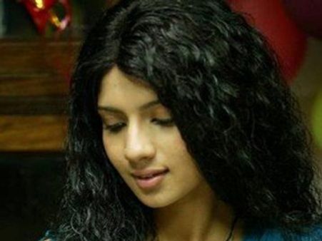 ശ്രുതി ഹരിഹരന് തിരക്കേറുന്നു