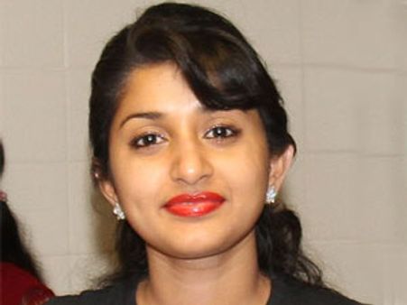 മീര വീണ്ടും കളം നിറയുന്നു