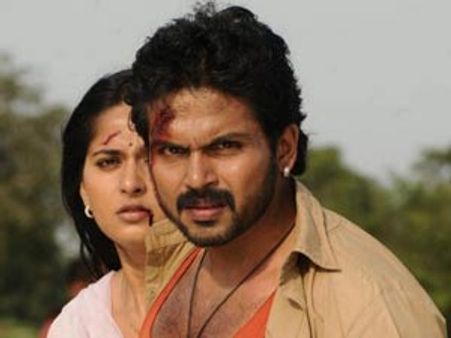 അലക്‌സ് പാണ്ഡ്യന് കേരളത്തില്‍ 1.10 കോടി