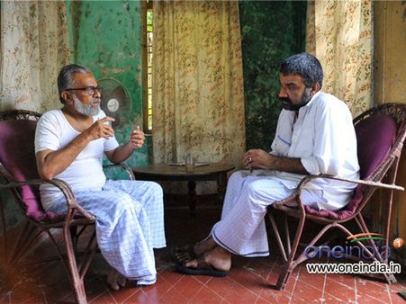 പാളിയത് സംവിധാനവും തിരക്കഥയും