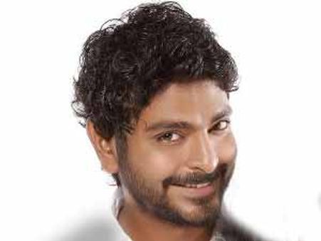 മോഹിച്ചത് മലയാളം കിട്ടിയത് തെലുങ്ക്‌