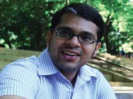 അഭിനയവും തിരക്കഥാരചനയും; അഹമ്മദ് തിരക്കിലാണ്