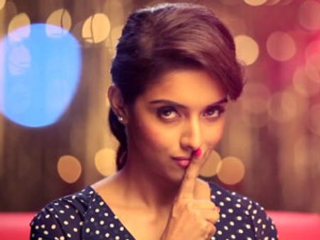 അസിന്‍ യുഎസില്‍ പോകുന്നത് കാമുകനെ കാണാന്‍?
