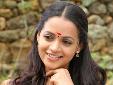 ഗ്ലാമറിന് ബ്രേക്ക്; ഭാവന ഹരിഹരന്‍ ചിത്രത്തില്‍