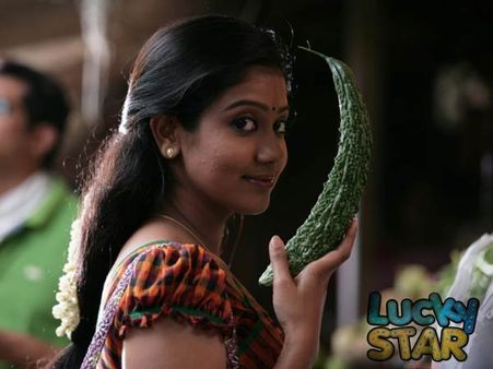 പണമില്ലായ്മ സൃഷ്ടിയ്ക്കുന്ന വയ്യാവേലികള്‍