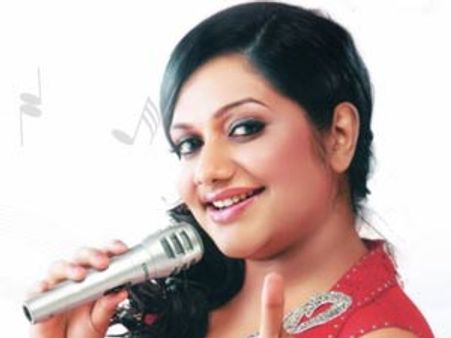 റിമി ടോമി ആഷിക് അബുവിന്റെ ചിത്രത്തില്‍