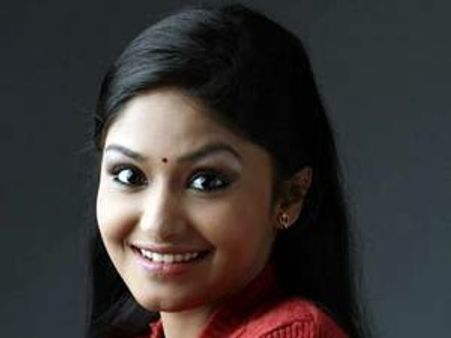 ശ്രിത തമിഴകത്തേക്ക്