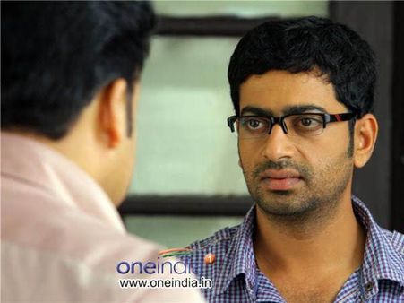 റെഡ് വൈന്‍ വ്യാഴാഴ്ച തിയേറ്ററിലെത്തും