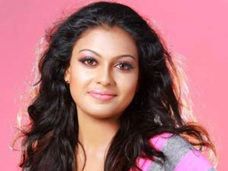 രണ്ടു കുട്ടികളുടെ അമ്മയായ് അനുശ്രീ