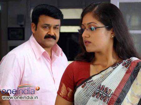 കഥയ്ക്ക് വ്യക്തമായൊരു രാഷ്ട്രീയമുണ്ട്