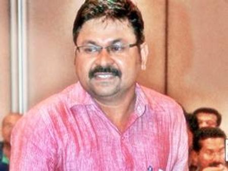 സലാമിന്റെ ആക്ഷേപഹാസ്യത്തില്‍ മമ്മൂട്ടി നായകന്‍