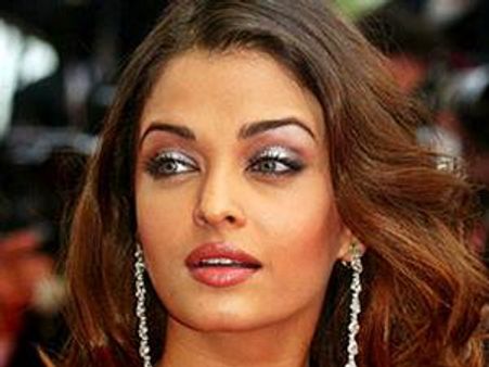 ഐശ്വര്യ തിരിച്ചെത്തുന്നത് പൃഥ്വിരാജിനൊപ്പം?