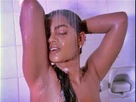 മരിച്ചിട്ടും സില്‍ക്ക് ലാഭം കൊയ്യുന്നു