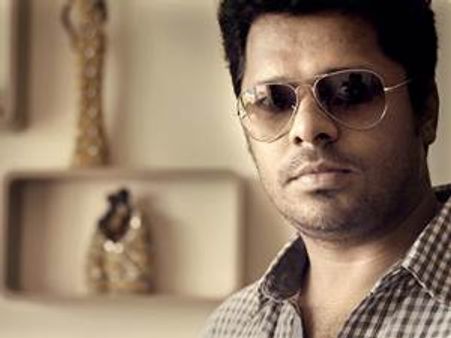 ആഷിക് ഇടുക്കി ഗോള്‍ഡ് തുടങ്ങുന്നു