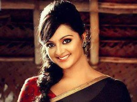 വിവാഹത്തിന് തിടുക്കപ്പെടേണ്ടായിരുന്നുവെന്ന് മഞ്ജു
