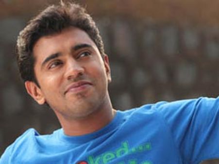 നിവിന്‍ പോളി നാടന്‍ ക്രിക്കറ്ററാകുന്ന 1983