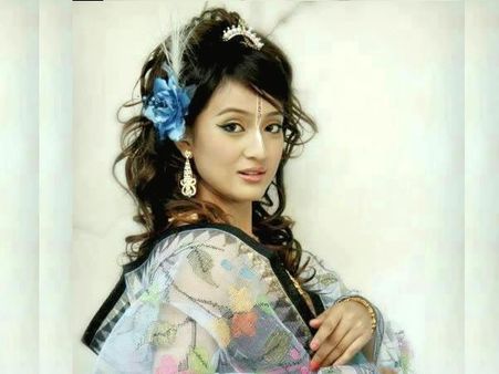 ദുല്‍ഖറിന് മണിപ്പൂരി നായിക സുര്‍ജബാല