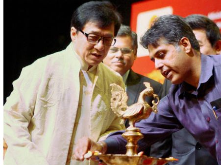 ബോളിവുഡ് ചിത്രത്തില്‍ അഭിനയിക്കണം;ജാക്കിചാന്‍