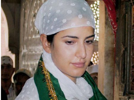 ഫത്തേപൂര്‍ സിക്രിയുടെ പുണ്യം തേടി കത്രീന കൈഫ്