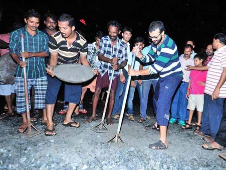 മേനക ജങ്ഷനില്‍ ജയസൂര്യയുടെ റോഡുപണി