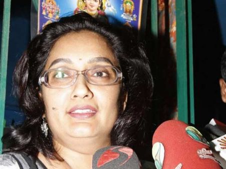 മരണവാര്‍ത്തയ്ക്ക് പിന്നില്‍ പിതാവാണെന്ന് കനക