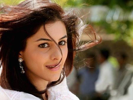 മജീദിന്റെ സുഹറയായി ഇഷ തല്‍വാര്‍