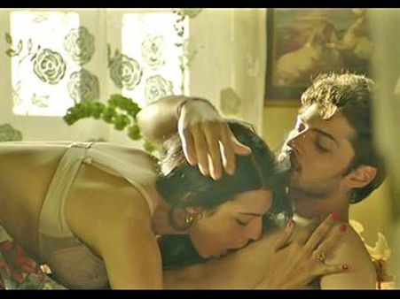 ബി.എ പാസ്സ് ബോളിവുഡില്‍ തരംഗമാകുന്നു