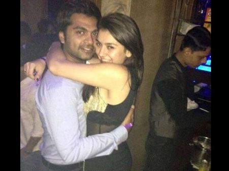 ചിമ്പുവുമൊത്തുള്ള ഫോട്ടോ ഹന്‍സികയ്ക്ക് അസ്വസ്ഥത