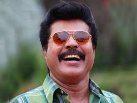 ലോകവിവരമില്ലാത്ത ജോയിയായി മമ്മൂട്ടി