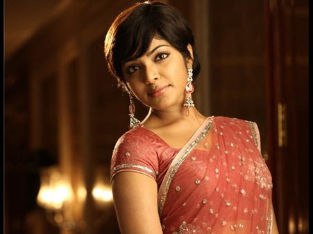 റിമ കല്ലിങ്കല്‍ മൂന്ന് വയസ്സുള്ള കുഞ്ഞിന്റെ അമ്മ?