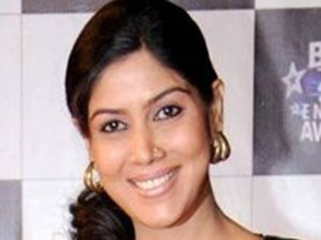 വേശ്യയായി അഭിനയിക്കാനില്ലെന്ന് സാക്ഷി!