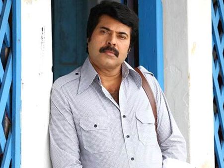 കടലിന്റെ പശ്ചാത്തലത്തില്‍ മമ്മൂട്ടിച്ചിത്രം