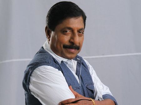 ശ്രീനിവാസന്‍ വീണ്ടും തിരക്കഥാകൃത്താകുന്നു
